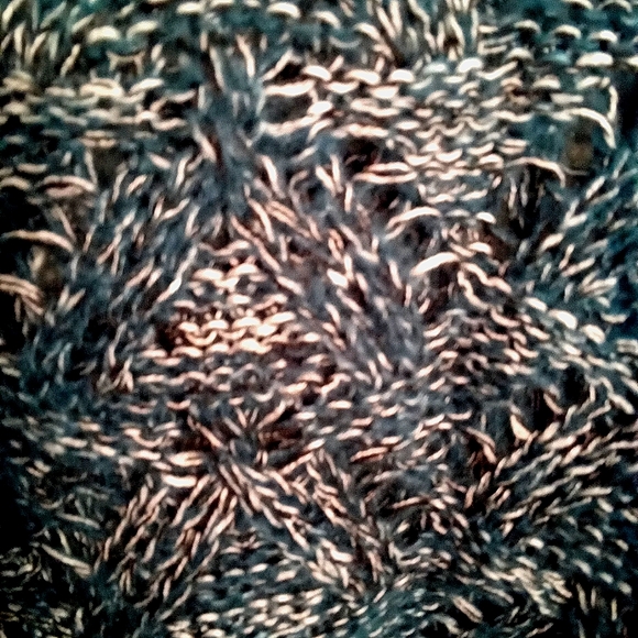 Open Knit Pointelle V Neckline Sweater - Picture 15 of 15